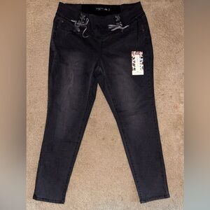NWT ONE5ONE Dark Gray Jeans